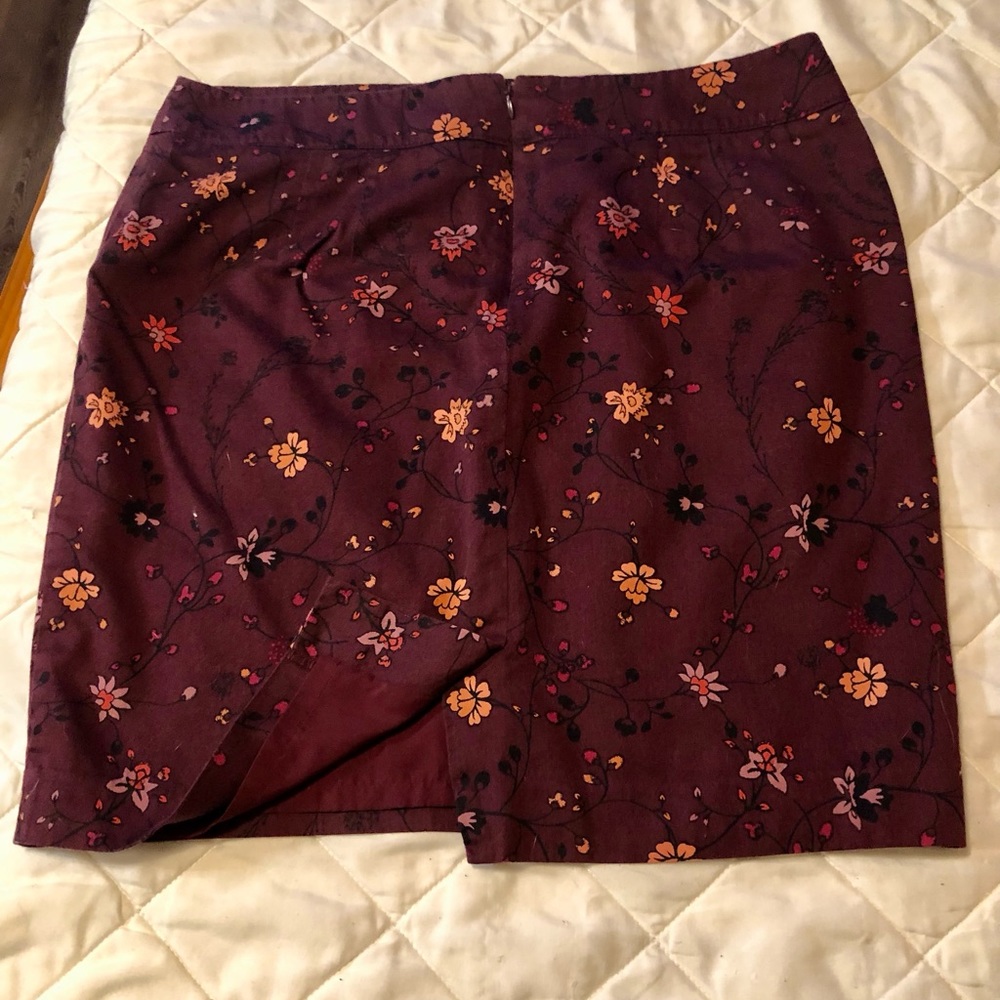 Sweet burgundy mini - Picture 2 of 2